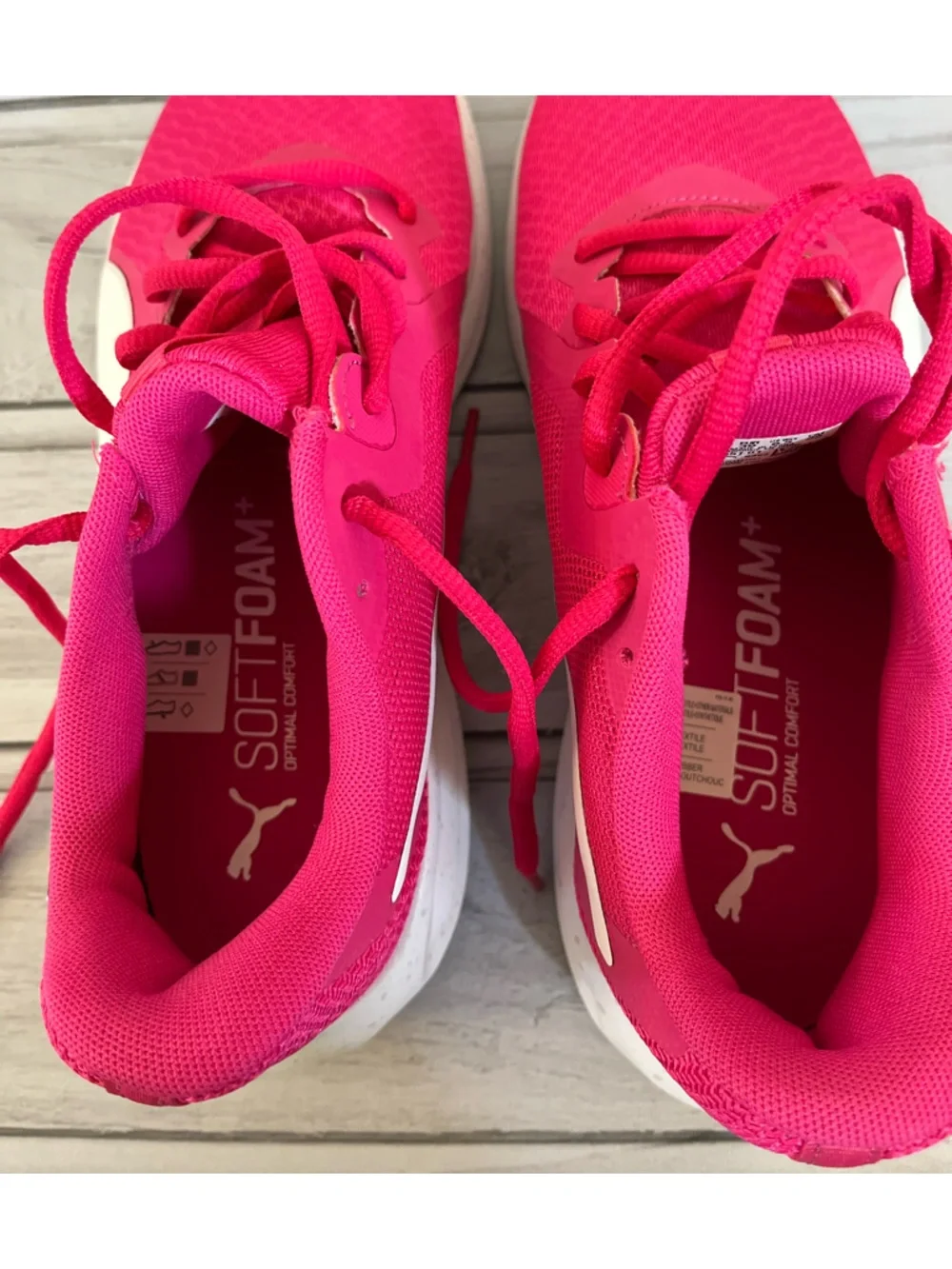 New women’s Puma twitch pink soft foam runner tennis shoe sneaker. Size 8.5